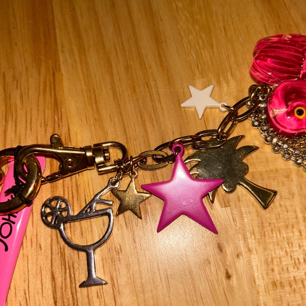 Betsey Johnson Malibu barbie vintage pink flamingo palm tree princess star fob - Picture 9 of 10